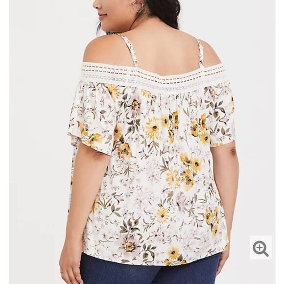 Torrid YELLOW FLORAL STRETCH CHALLIS COLD SHOULDER TOP Plus 4X‎ New - Picture 2 of 13